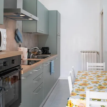 Casa Alice Near Vatican - Modern, High Floor With View Apartment Rom